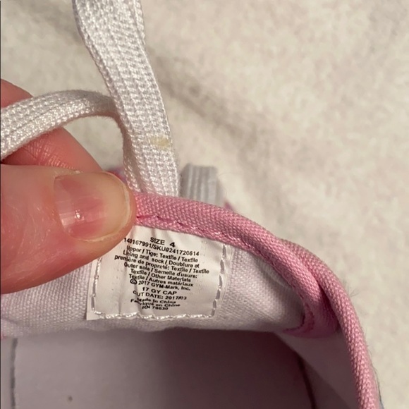 Gymboree fashion sneakers floral print multicolor lace up size 4 NWOT - Picture 4 of 6